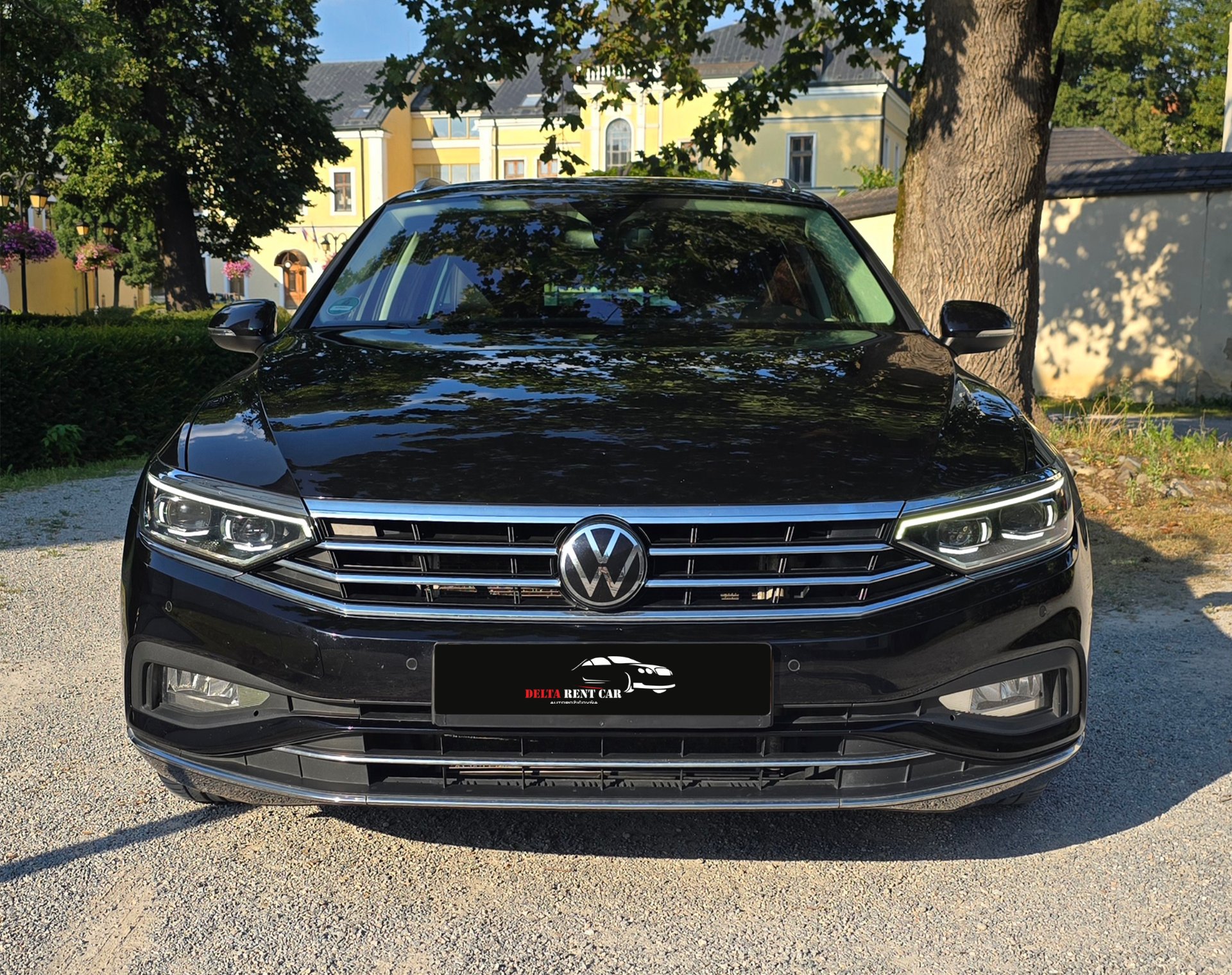 VW PASSAT CIERNY (2)