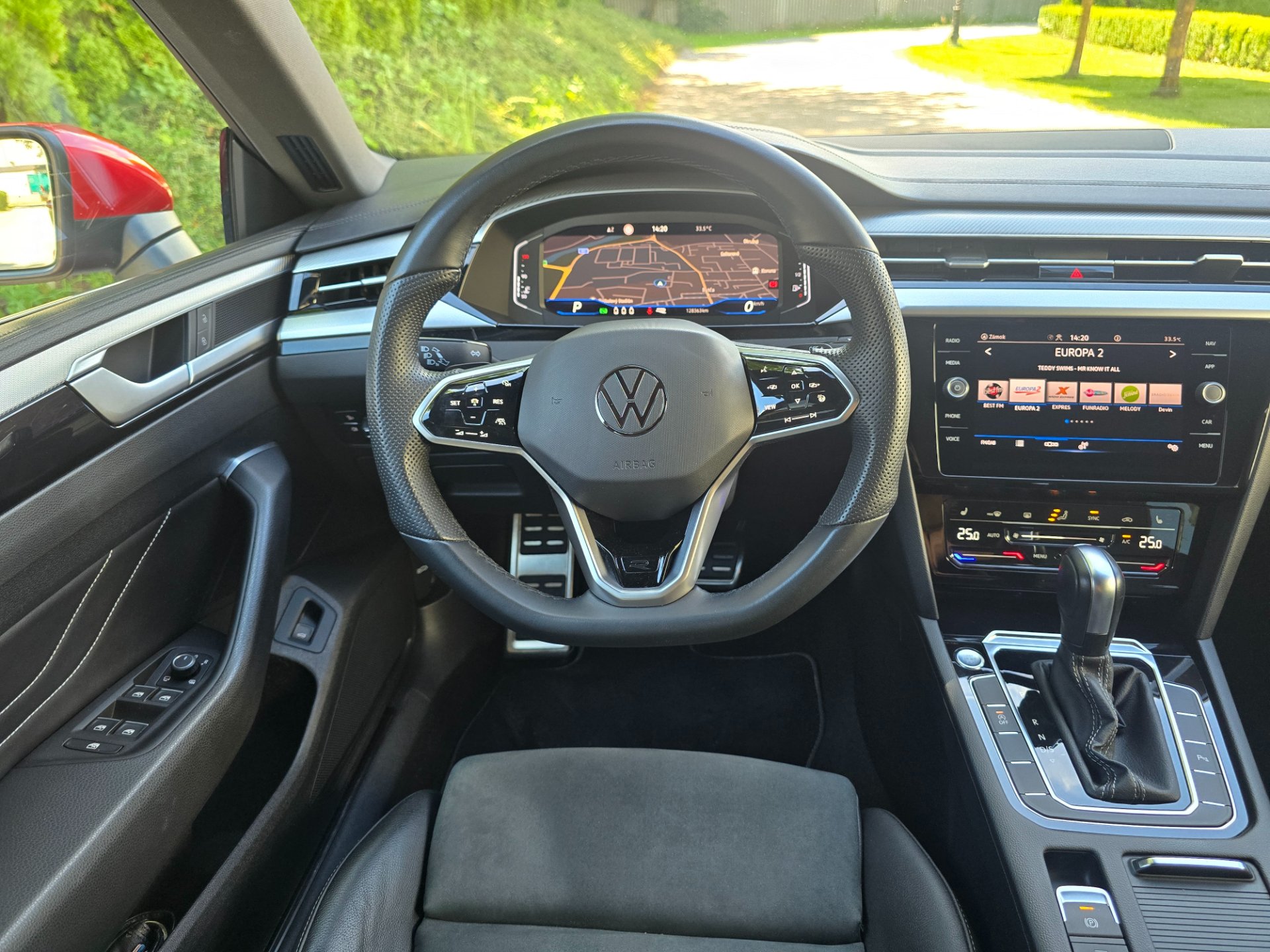 arteon_cerveny_ (10)